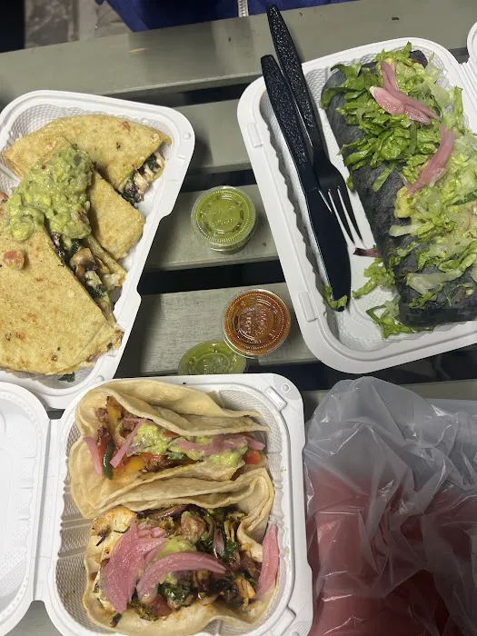 Republica Mexican Kitchen & Grill Picture 4