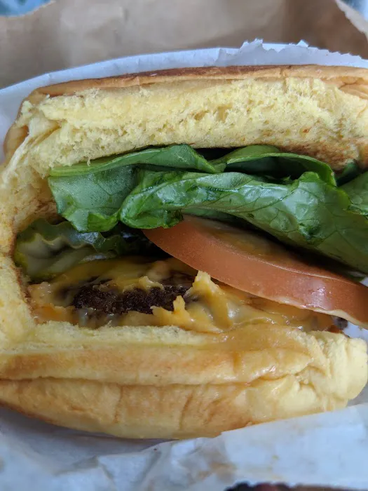 Blue Collar Burger Bushwick Picture 4
