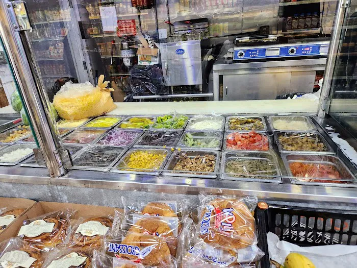 Express Deli Wyckoff Picture 7