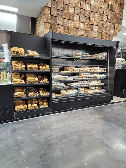 Shloimy's Bakery Picture 5