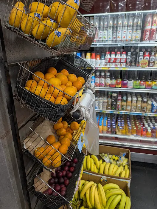 Gourmet Deli Picture 4