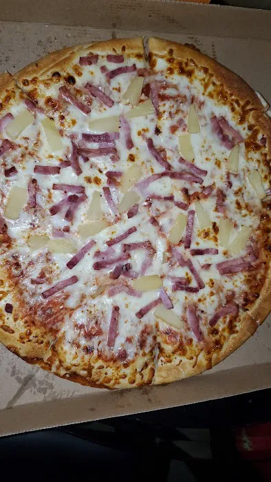 Little Caesars Pizza Picture 4