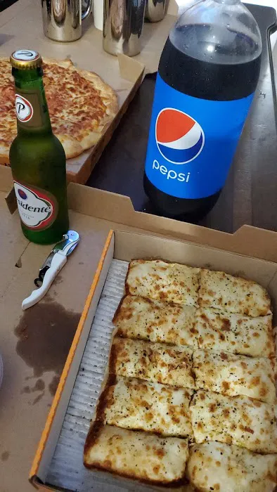 Little Caesars Pizza Picture 9