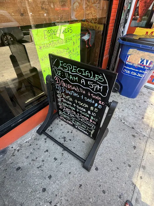 La Casa Del Taco - Washington Heights Picture 7