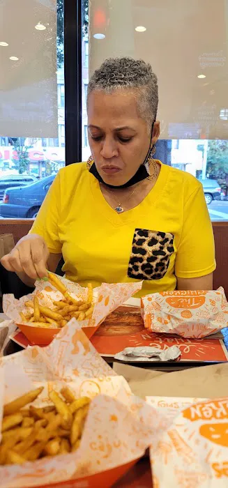 Popeyes Louisiana Kitchen Picture 1