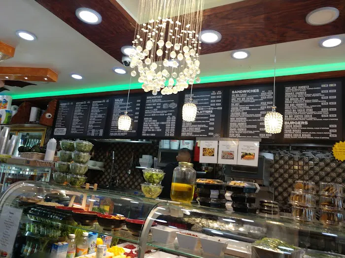 Yummilicious Deli Picture 8