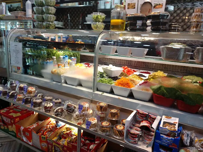 Yummilicious Deli Picture 5