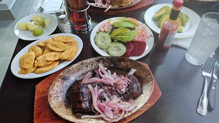 El Conde Bar & Grill Picture 1