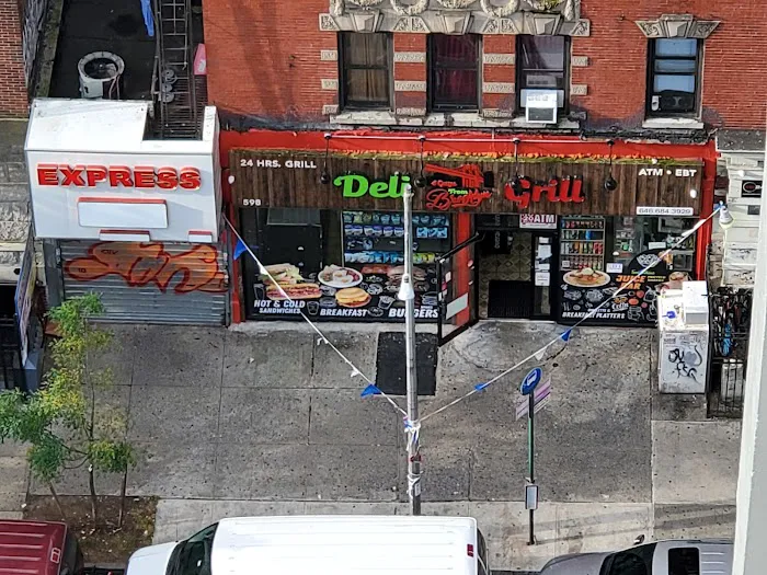 4 Guys From Brooklyn Deli and Grill Picture 2