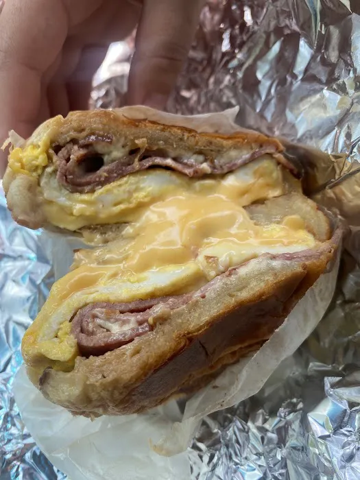 4 Guys From Brooklyn Deli and Grill Picture 9