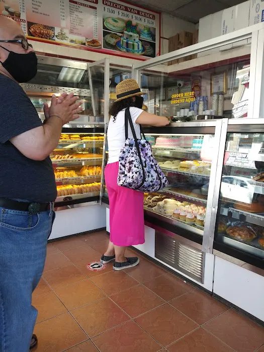 Esmeraldo Bakery Picture 7
