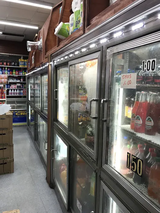 Alan's Deli Grocery Picture 8