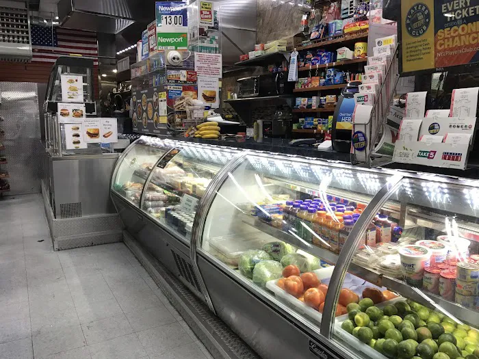 Alan's Deli Grocery Picture 5