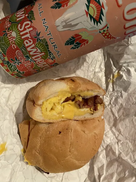 157 Matanza Deli Grocery Inc. Picture 3