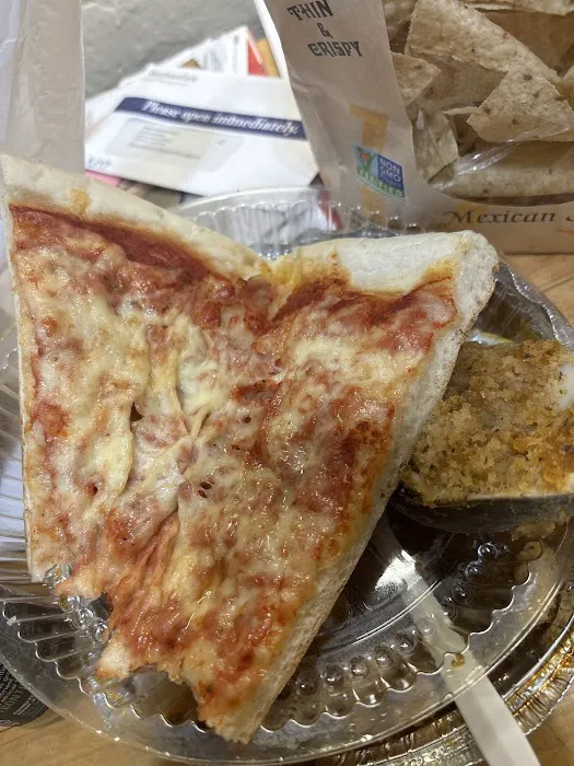 Giovanni's Pizza Picture 6