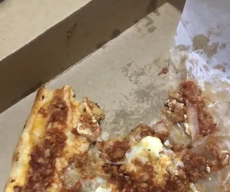 Loja's Pizza