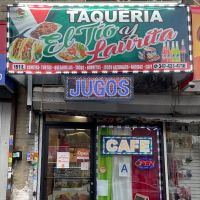 El Tio y Laurita ico