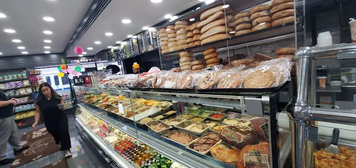Izzy Hot Food Bar Juice Picture 2