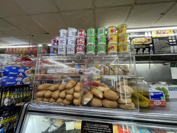 Ciara's Deli Grocery Picture 5