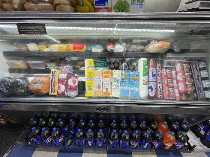 Ciara's Deli Grocery Picture 8