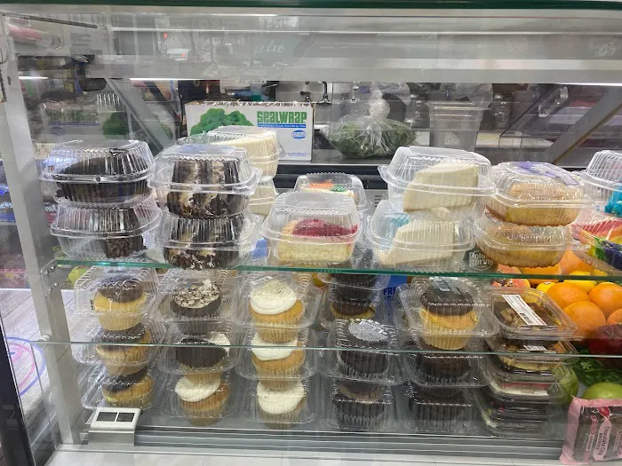 Delicious Cafe (Deli, Grocery & Restaurant ) Halal Picture 10