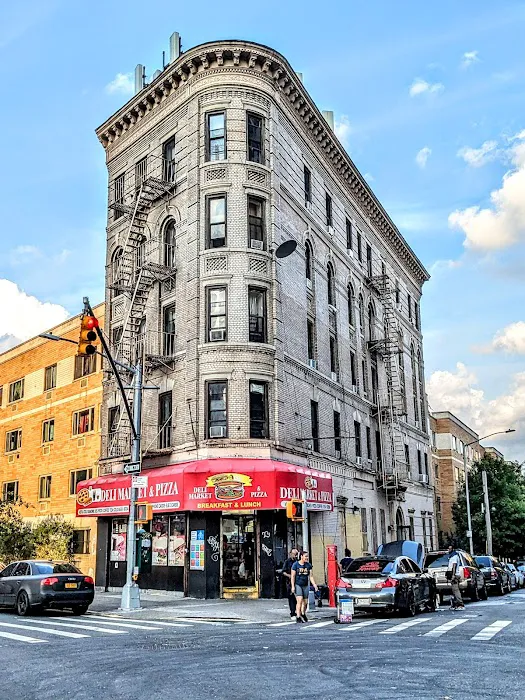 Deli Market & Pizza Picture 5
