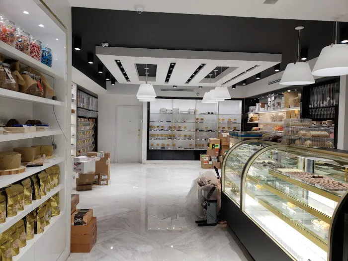 Viennese Classic Confections Picture 2