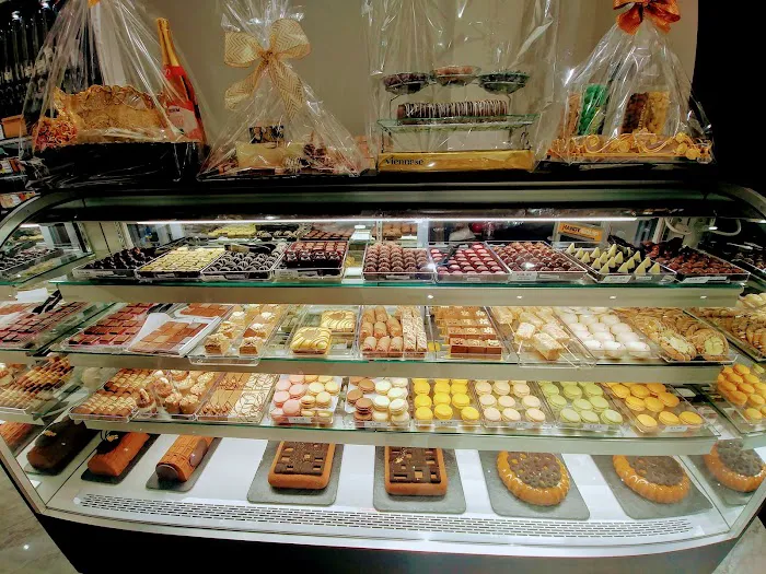 Viennese Classic Confections Picture 6