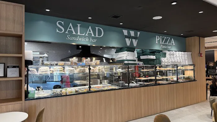 W Food Court Picture 2