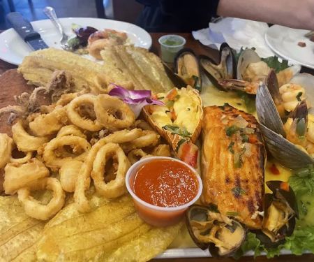 Leou2019s Restaurant & Sports Bar