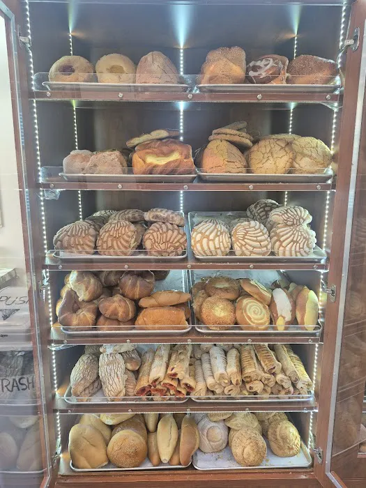 El Michoacano Bakery Picture 3