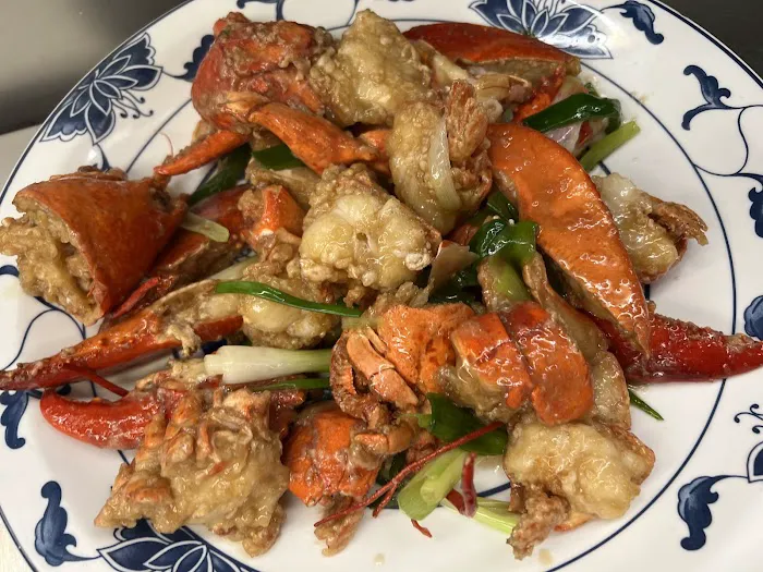 Q Town Asian Cuisine Inc. Picture 4