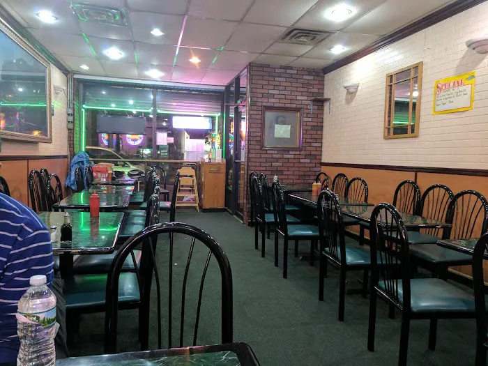 Halal Kitchen Picture 8
