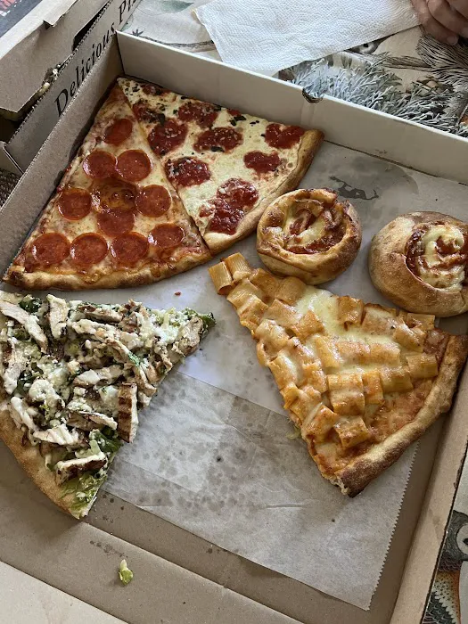 Rosa's Pizza Picture 2