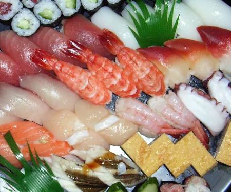 Yuzumi sushi and lounge
