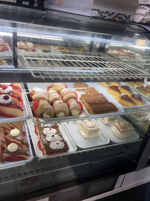 La Nueva 90 Bakery Picture 5