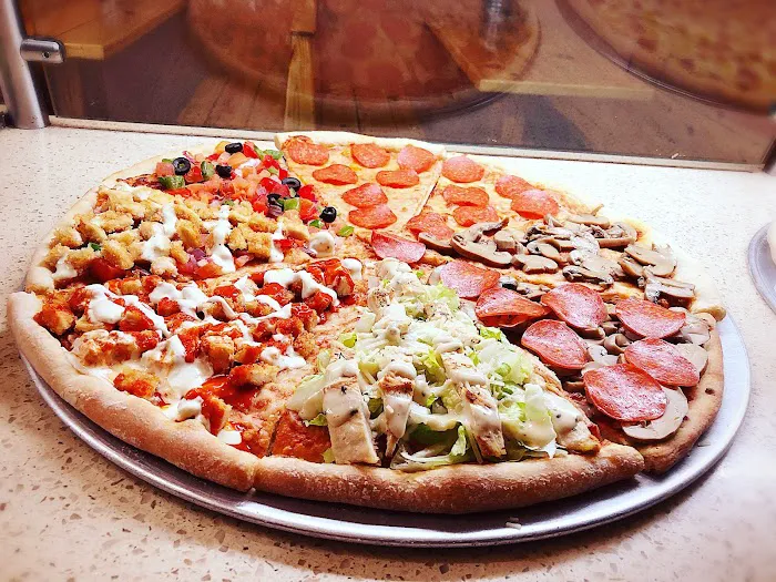 Uncle Thomas Pizza Picture 1