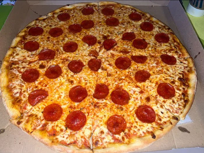 Uncle Thomas Pizza Picture 3