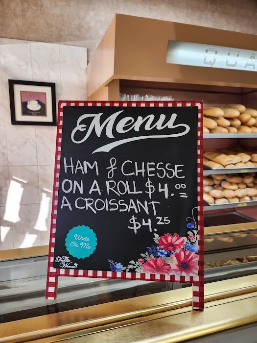 Buzzanca's Bakery & Cafe Picture 5