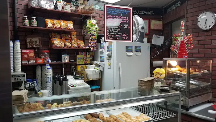 La Montaña Bakery Y Empanadas Picture 5