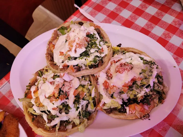 LAS QUESADILLAS DEL TIO Picture 7