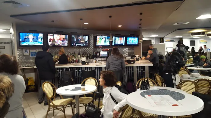 Revive Bar Picture 6