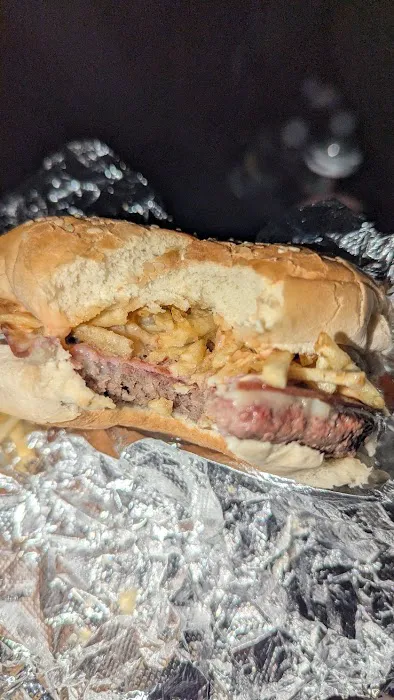 WILLIE'S BURGER SPOT Picture 4