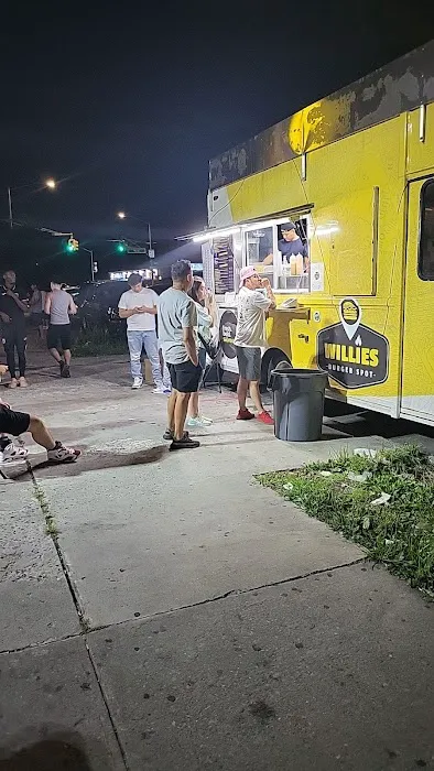 WILLIE'S BURGER SPOT Picture 5