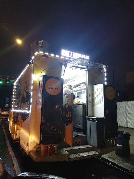 WILLIE'S BURGER SPOT Picture 2