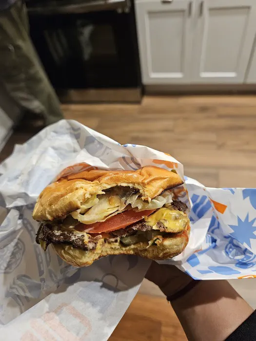 Burger Queens Picture 8