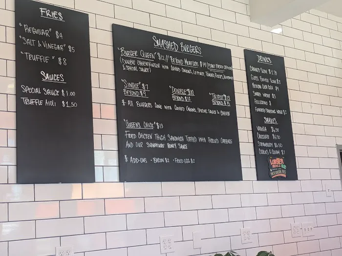 Burger Queens Picture 9