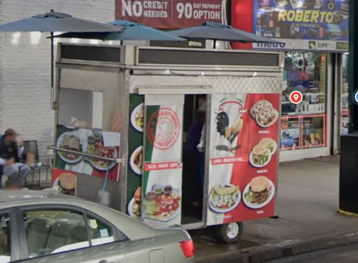 Tacos El Gallo Giro Picture 3