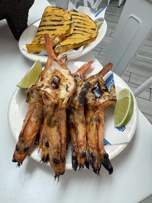 Mariscos El Submarino Picture 2