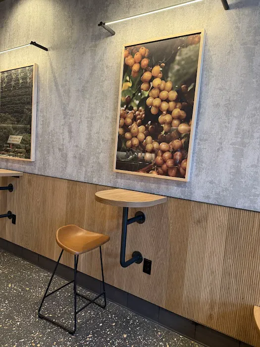 Starbucks Picture 10